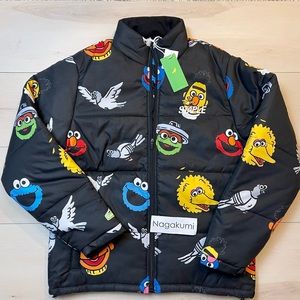💙 NWT Staple Pigeon Sesame Street Crew puffer Jacket Unisex